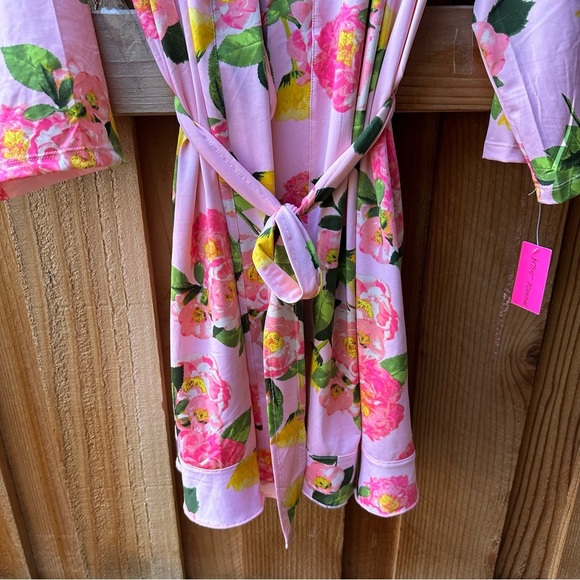 Betsey Johnson Pink Floral Wrap Robe - Picture 12 of 12